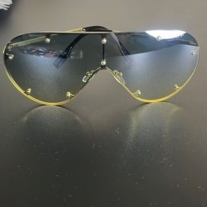 Ombré green glasses